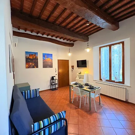 Casazappa - In Centro A Piedi, Parcheggio E Giardino Privato Apartman